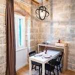 Emarkoni Apartment