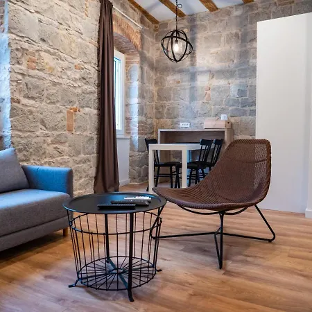 Emarkoni Apartamento *