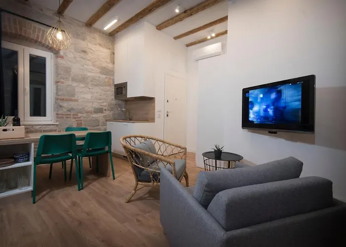 Apartman Emarkoni Split